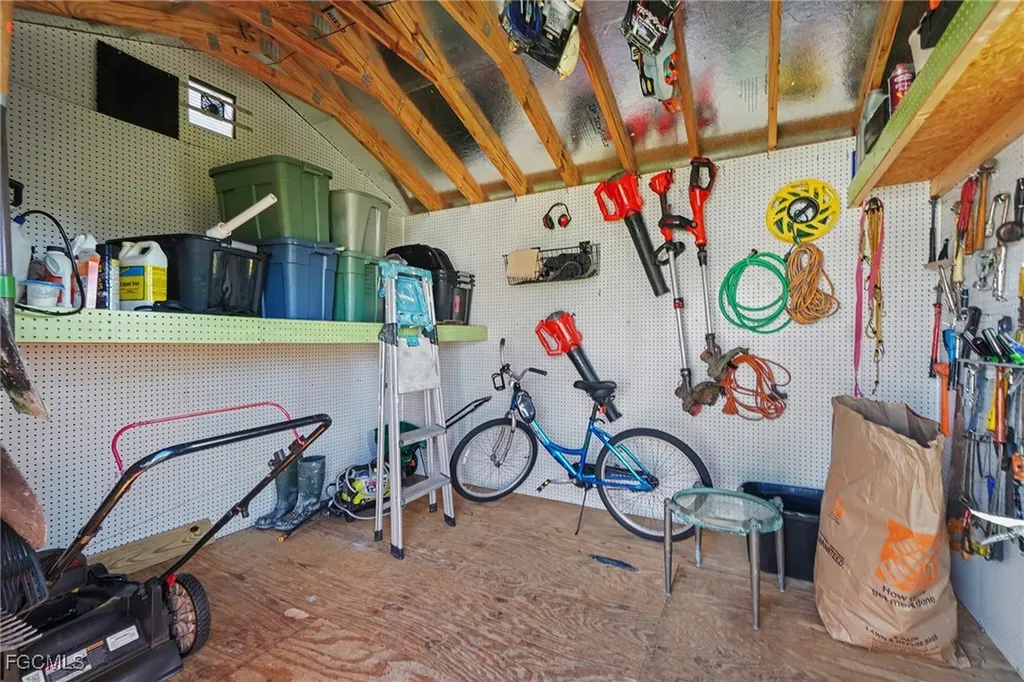 2725 NW 19th Place Cape Coral FL 33993