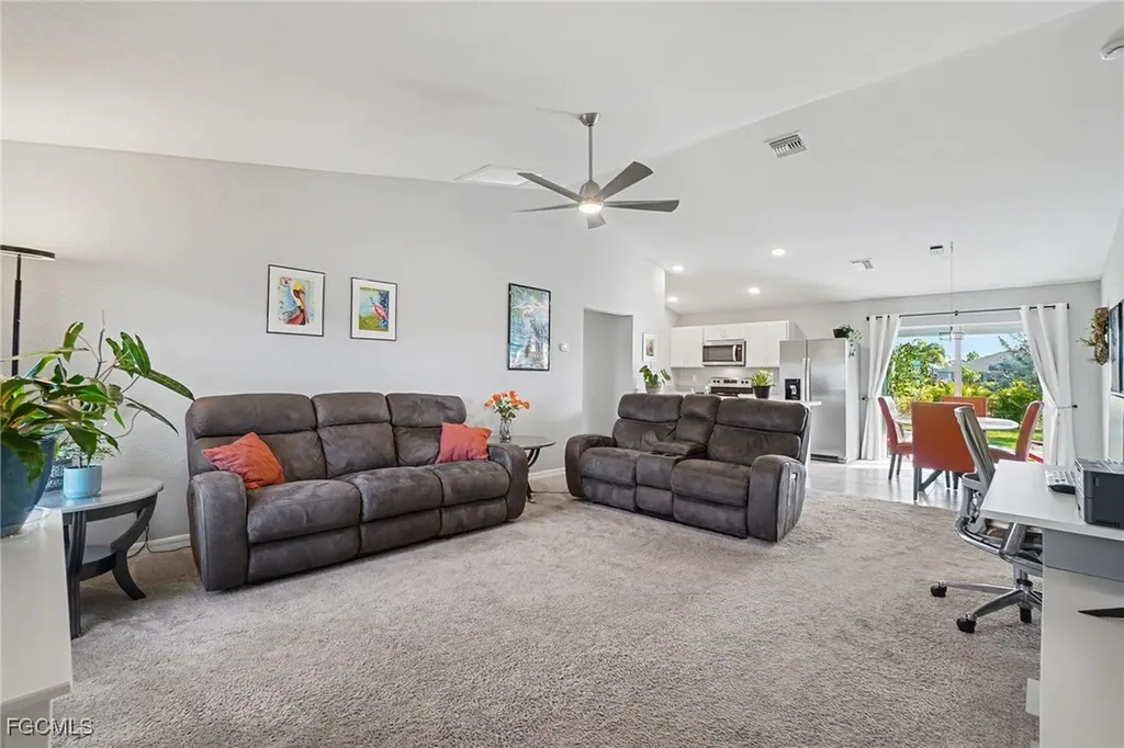 2725 NW 19th Place Cape Coral FL 33993