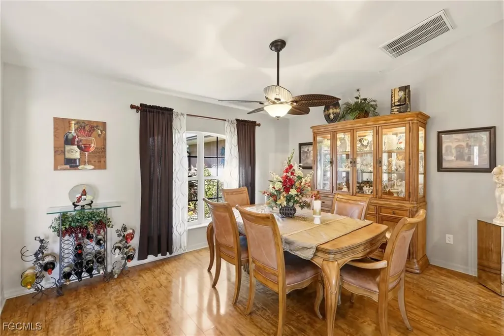 1713 NE 2nd Street Cape Coral FL 33909
