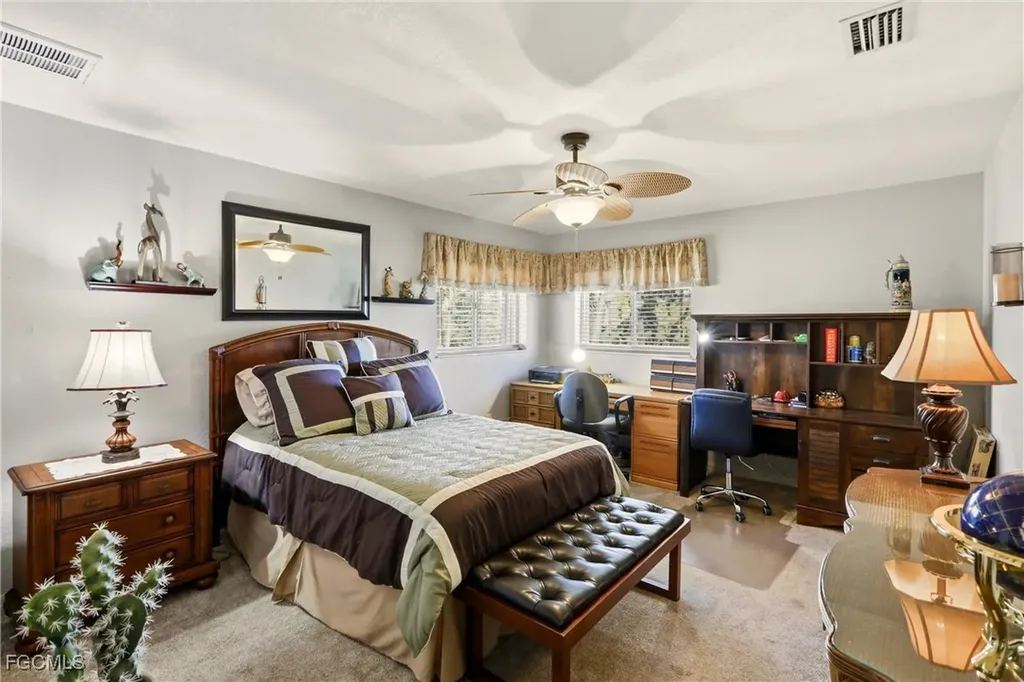 1713 NE 2nd Street Cape Coral FL 33909