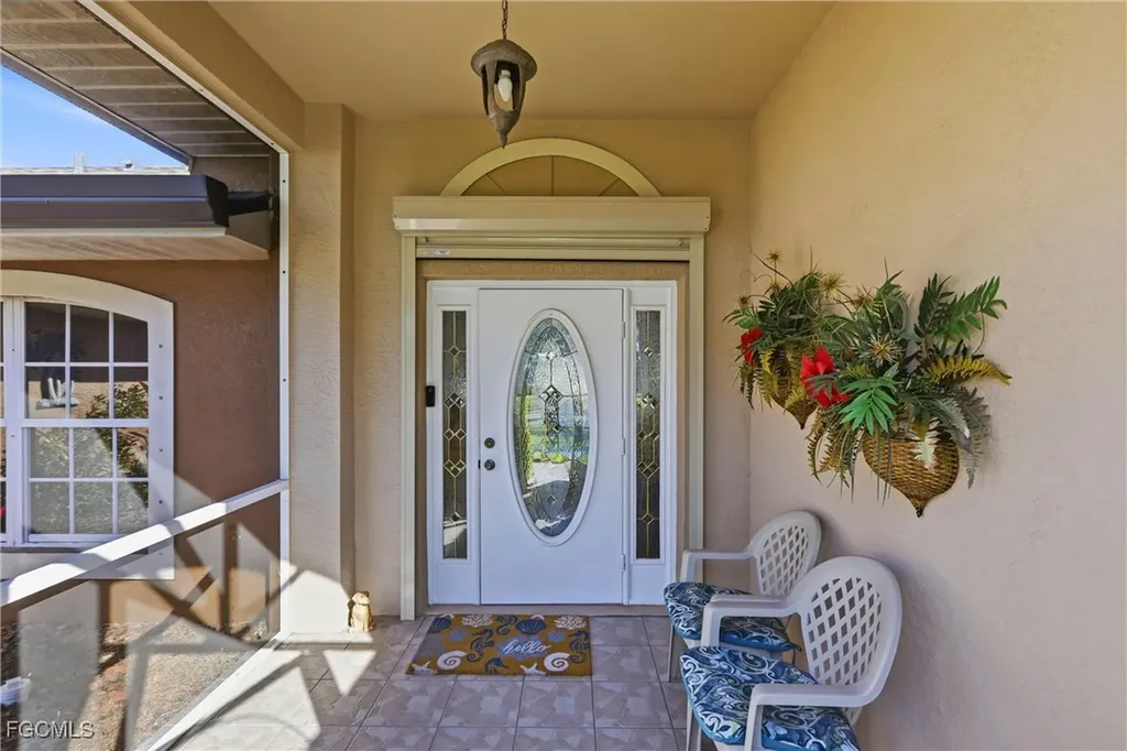 1713 NE 2nd Street Cape Coral FL 33909
