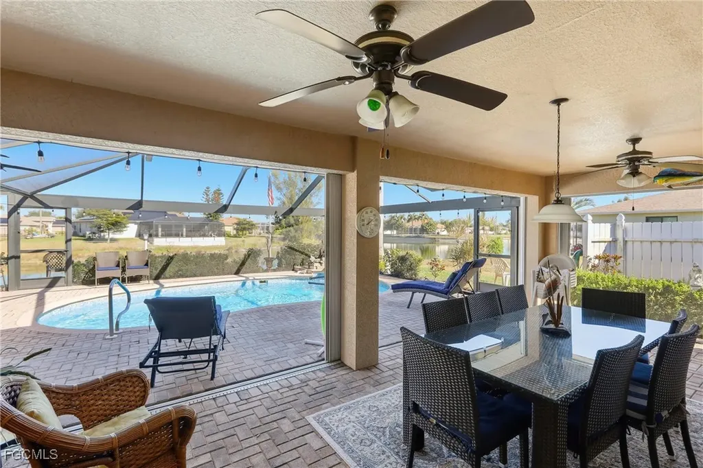 1713 NE 2nd Street Cape Coral FL 33909