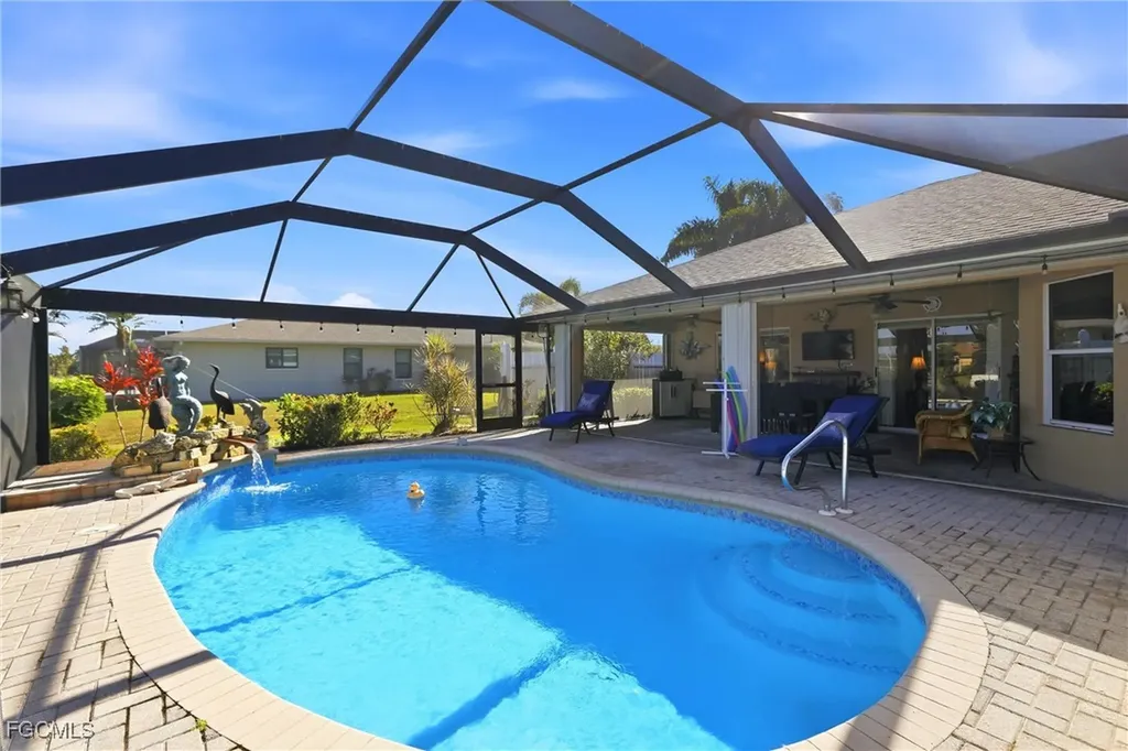 1713 NE 2nd Street Cape Coral FL 33909