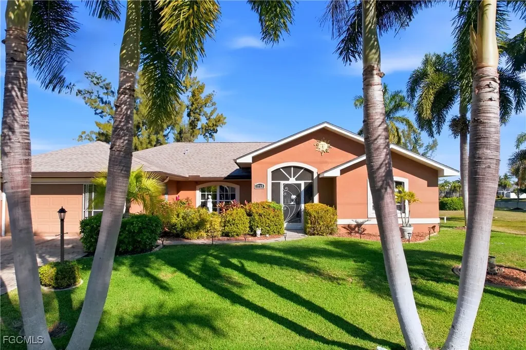 1713 NE 2nd Street Cape Coral FL 33909