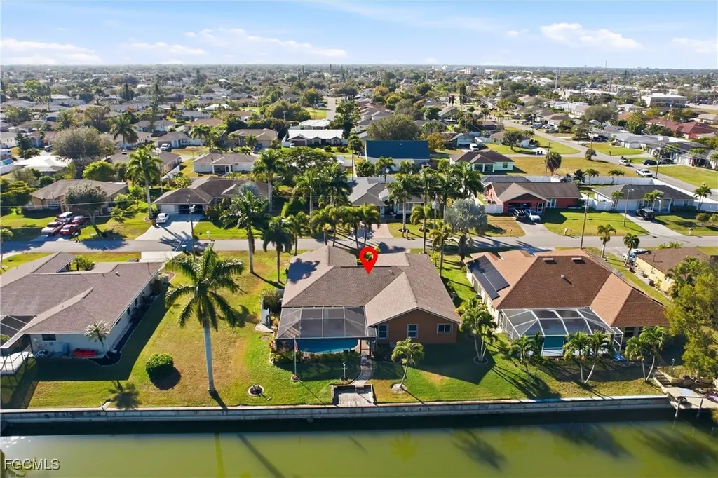 1713 NE 2nd Street Cape Coral FL 33909