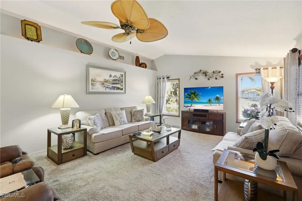 1713 NE 2nd Street Cape Coral FL 33909