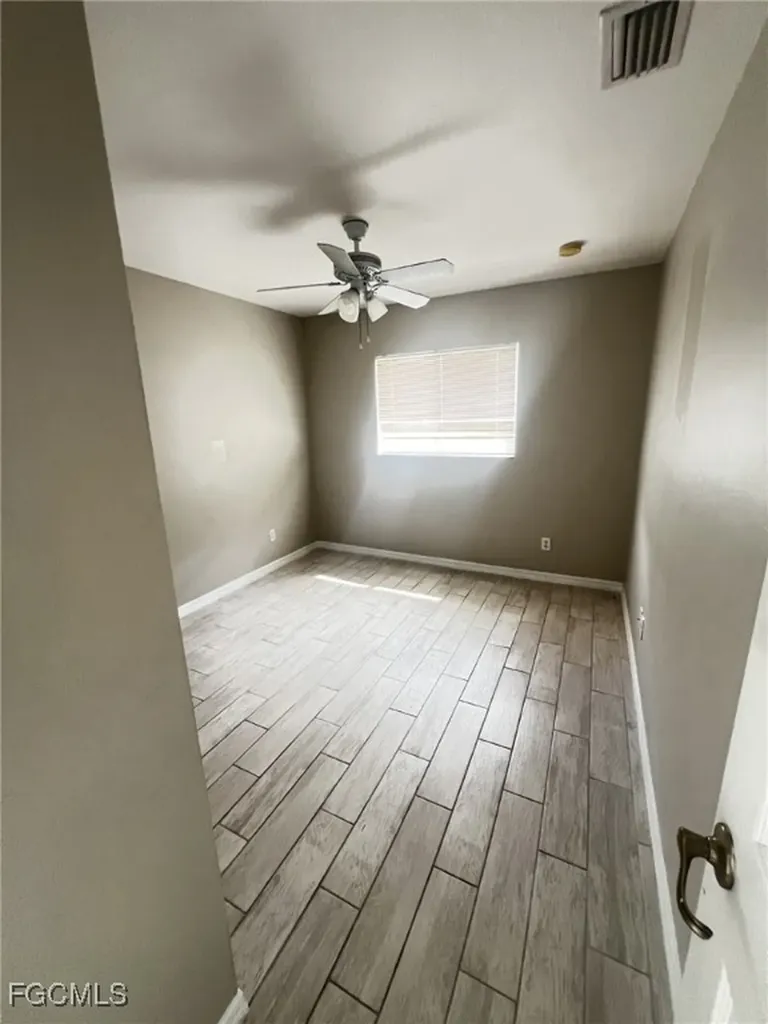1019 SE 11th Street Cape Coral FL 33990