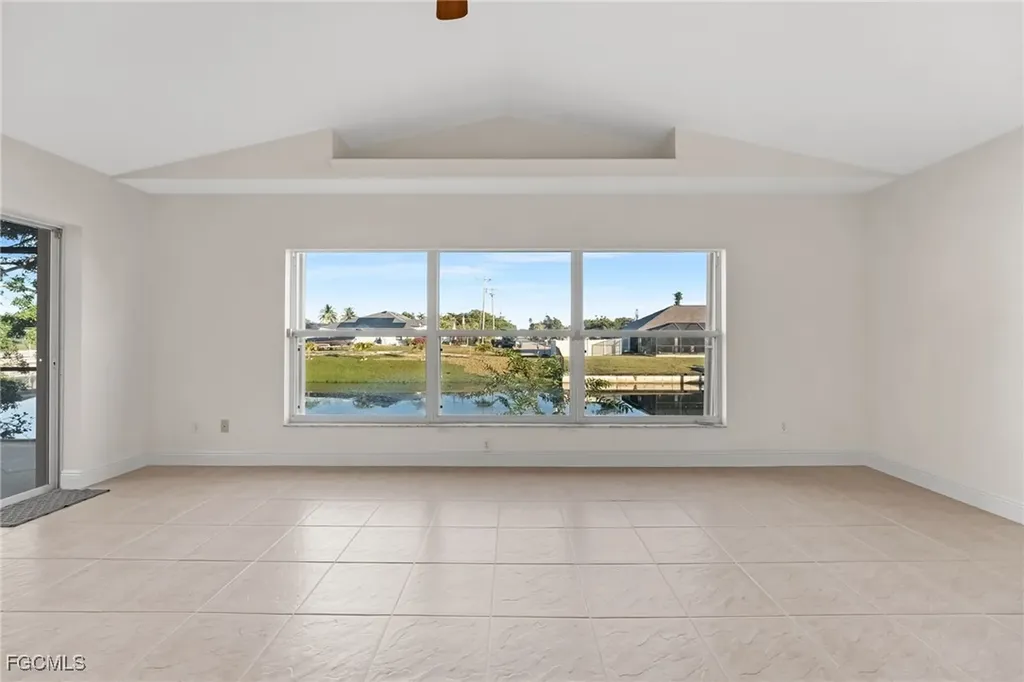 1631 SE 2nd Street Cape Coral FL 33990