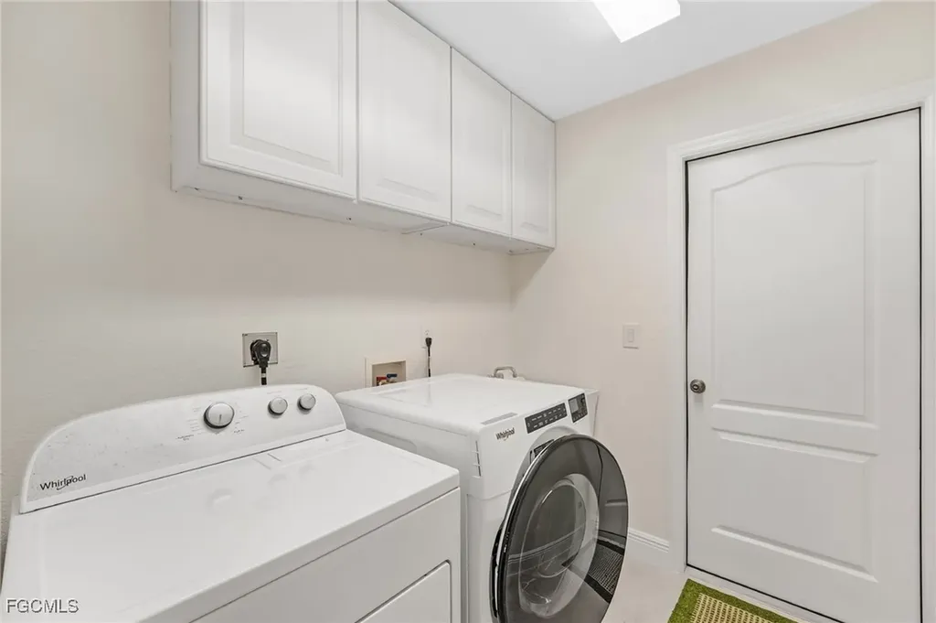 1631 SE 2nd Street Cape Coral FL 33990
