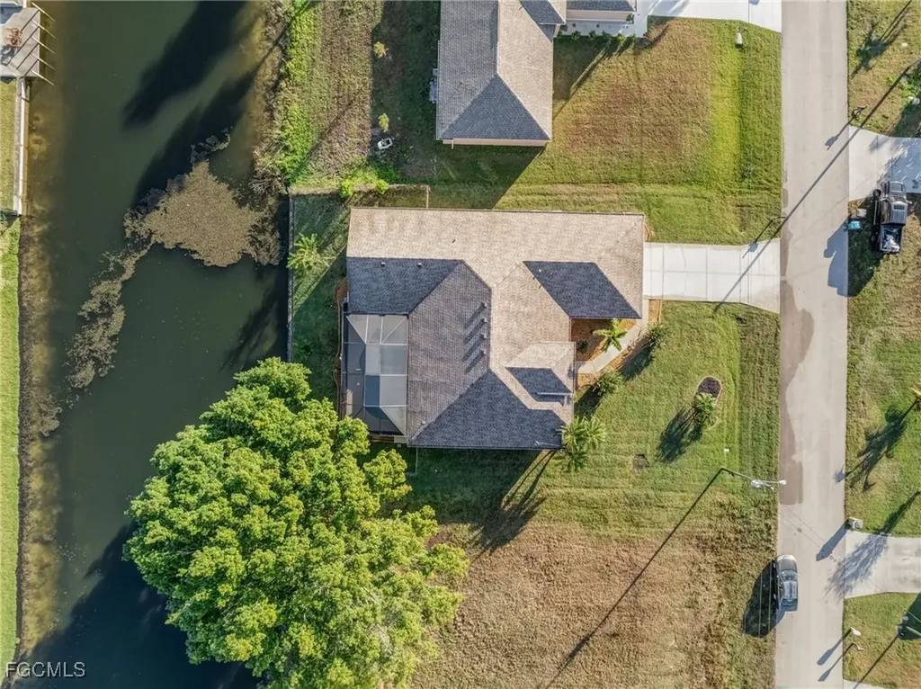 1631 SE 2nd Street Cape Coral FL 33990