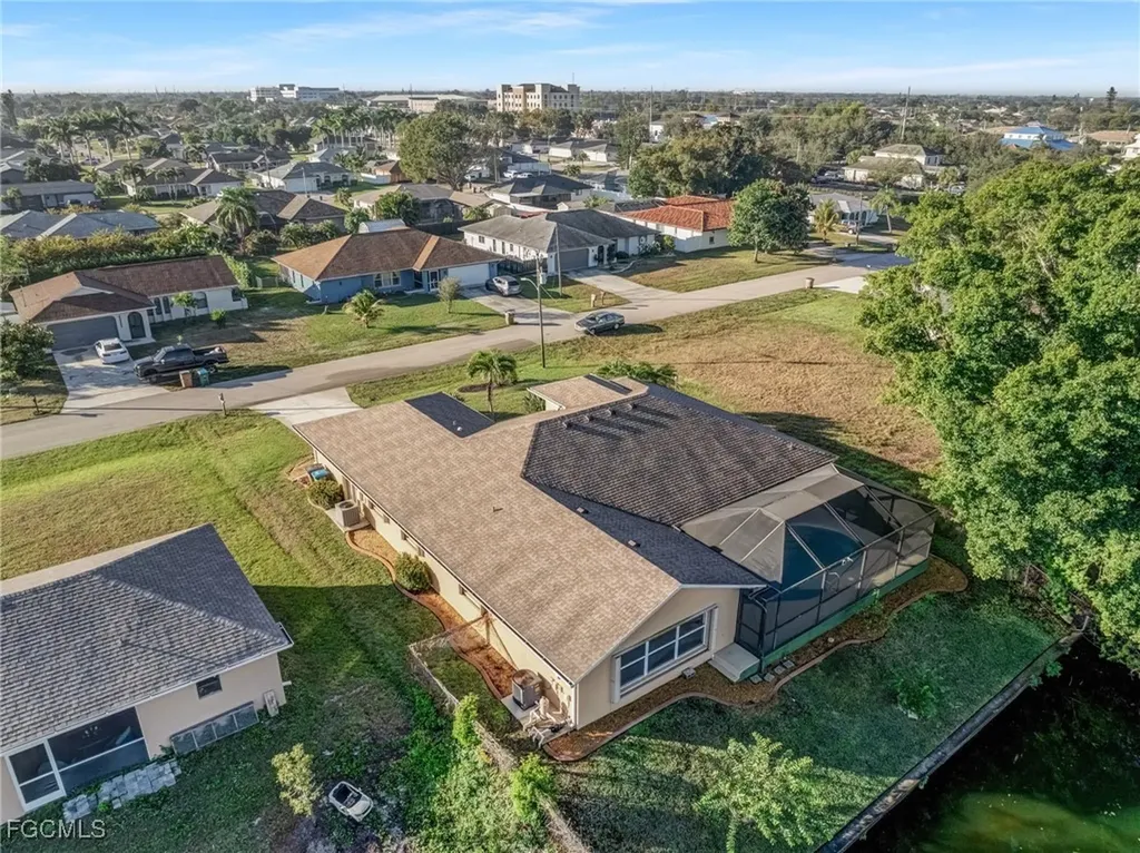 1631 SE 2nd Street Cape Coral FL 33990
