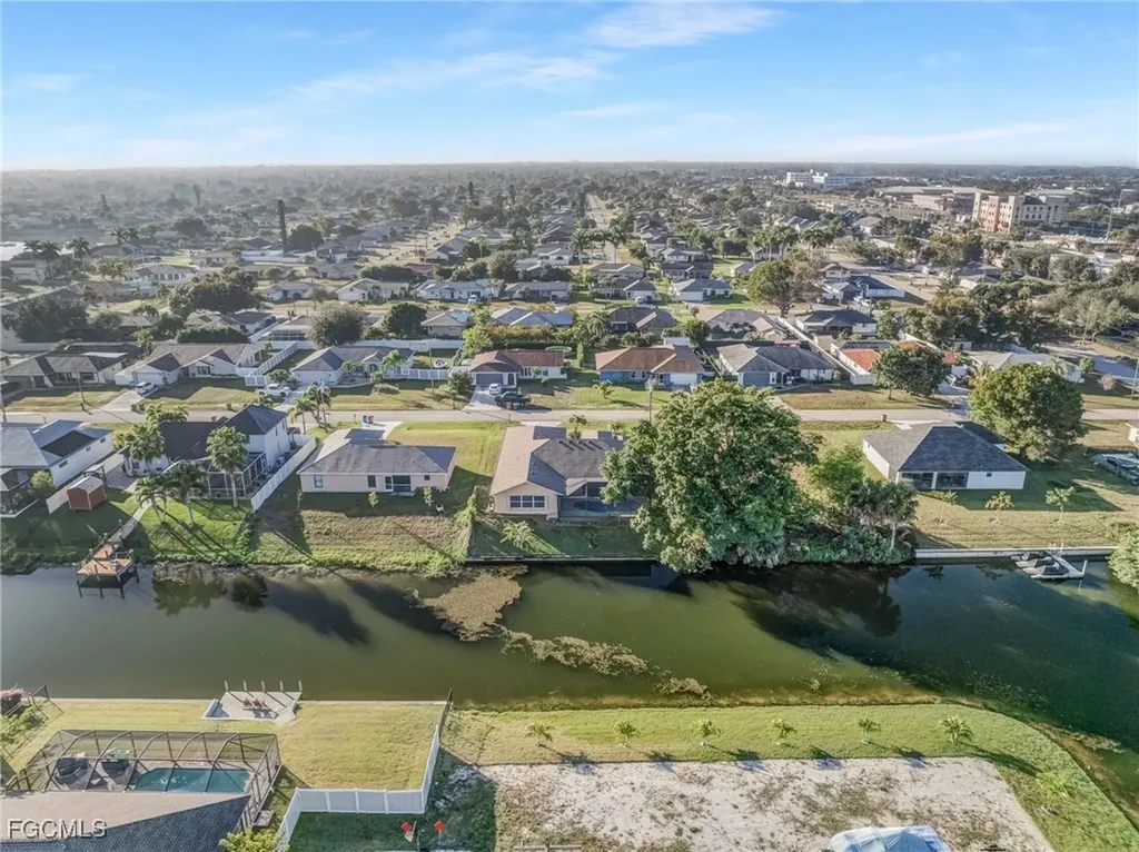 1631 SE 2nd Street Cape Coral FL 33990