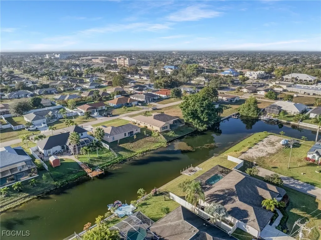1631 SE 2nd Street Cape Coral FL 33990