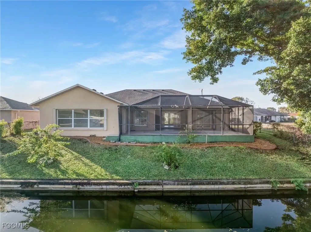 1631 SE 2nd Street Cape Coral FL 33990