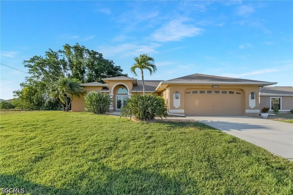 1631 SE 2nd Street Cape Coral FL 33990