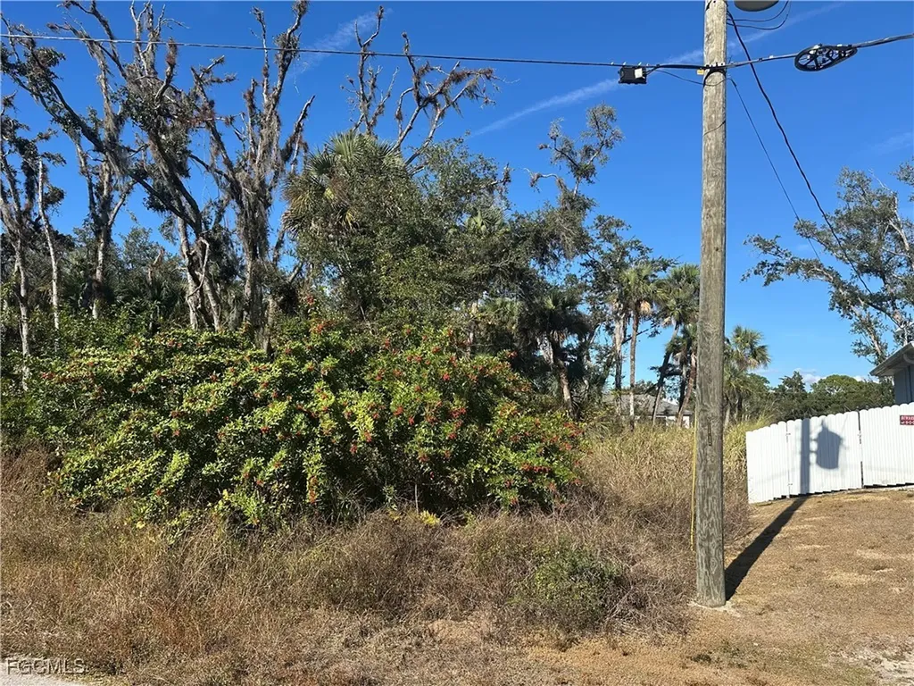 642 Kleinart Drive Lehigh Acres FL 33972
