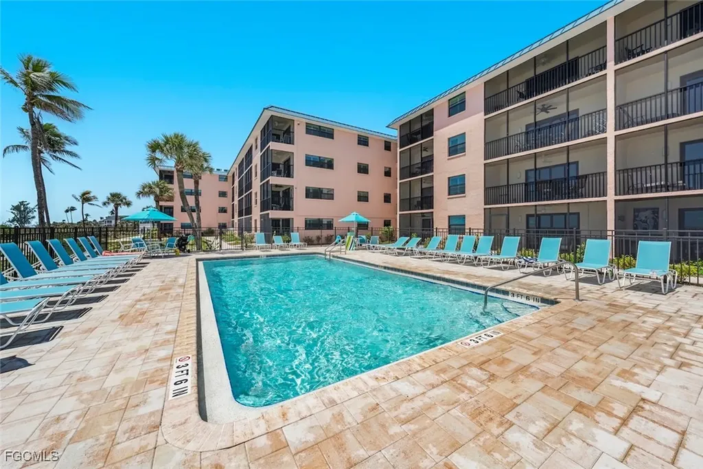 2230 Camino Del Mar Drive Sanibel FL 33957