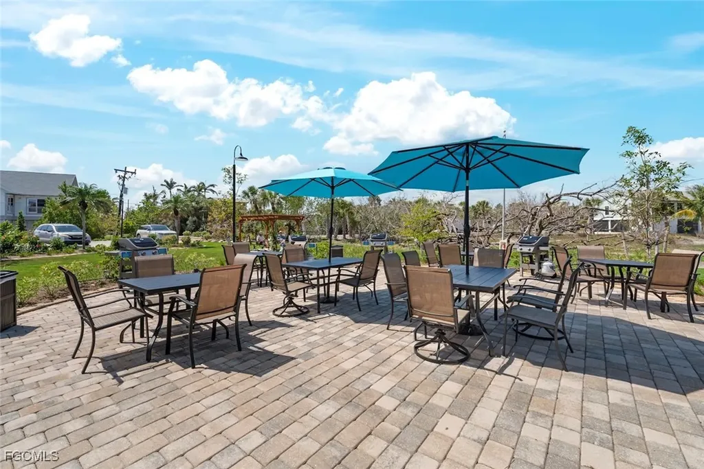 2230 Camino Del Mar Drive Sanibel FL 33957