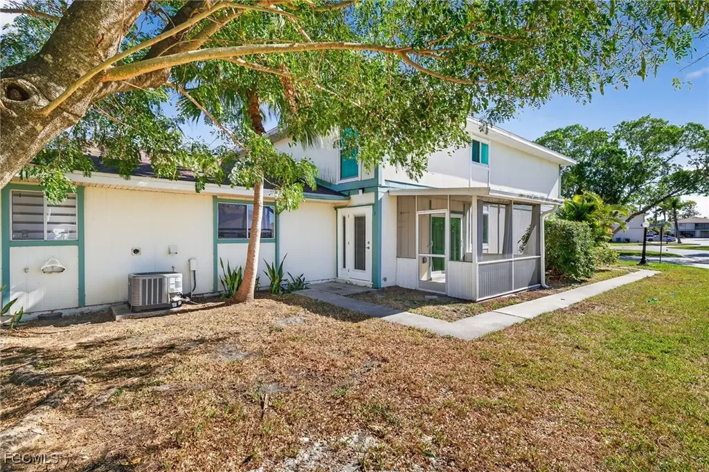 3309 Royal Canadian Trace Fort Myers FL 33907