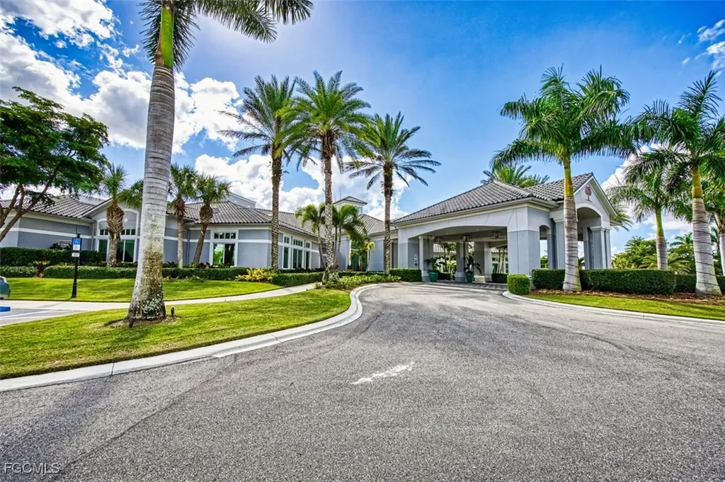 10134 Colonial Country Club Boulevard Fort Myers FL 33913