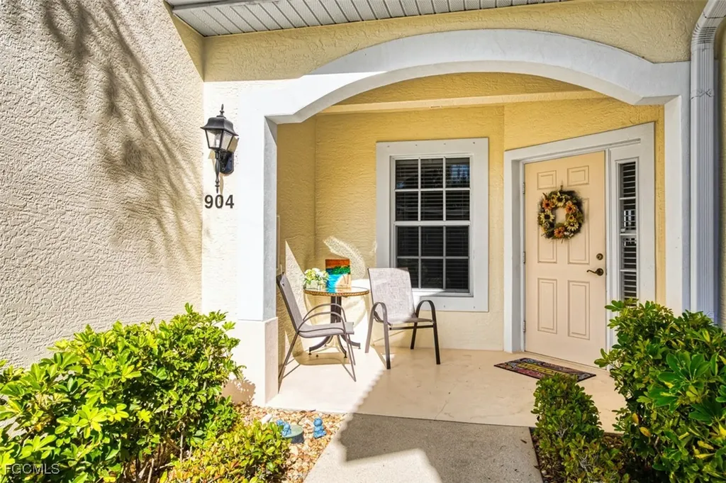 10134 Colonial Country Club Boulevard Fort Myers FL 33913