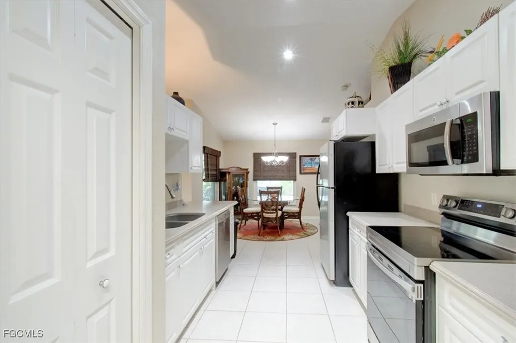 2723 Van Buren Parkway Cape Coral FL 33993