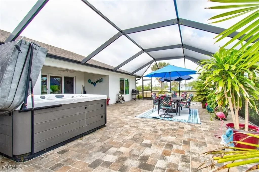 2723 Van Buren Parkway Cape Coral FL 33993