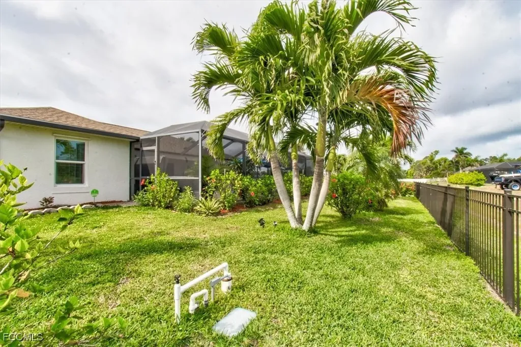 2723 Van Buren Parkway Cape Coral FL 33993