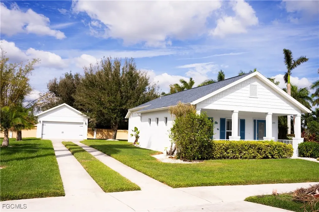 295 Destiny Circle Cape Coral FL 33990