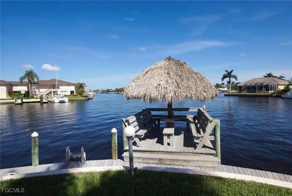 4010 SE 20th Place Cape Coral FL 33904