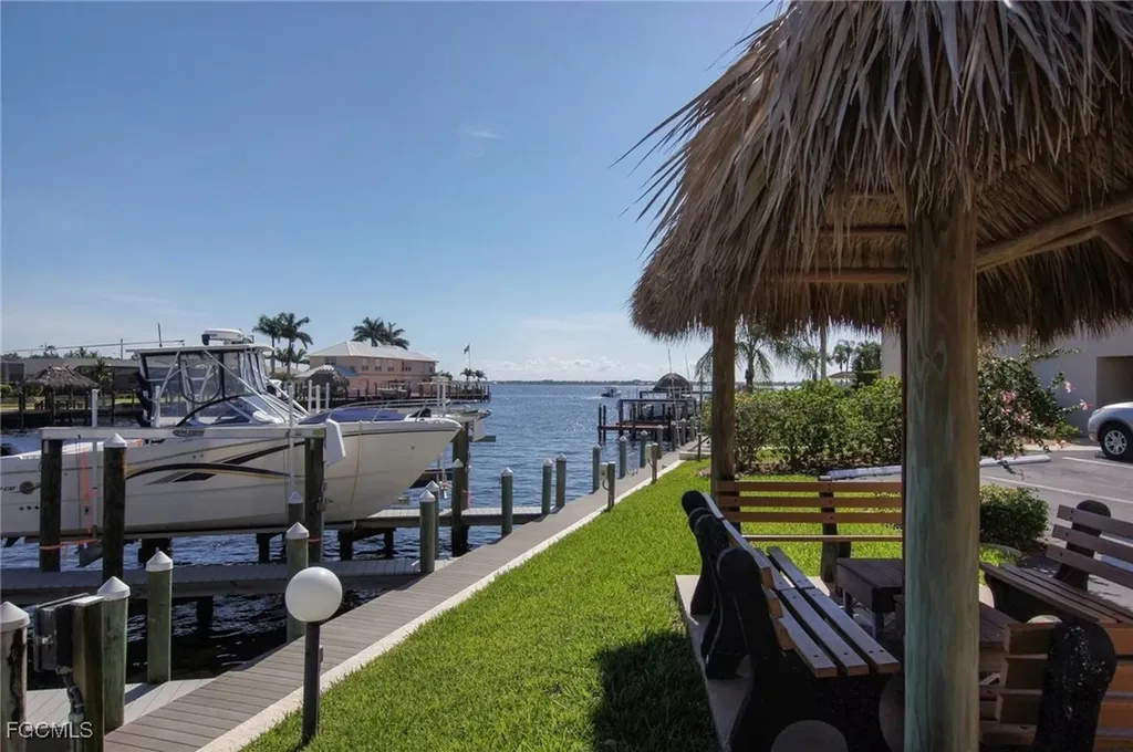 4010 SE 20th Place Cape Coral FL 33904
