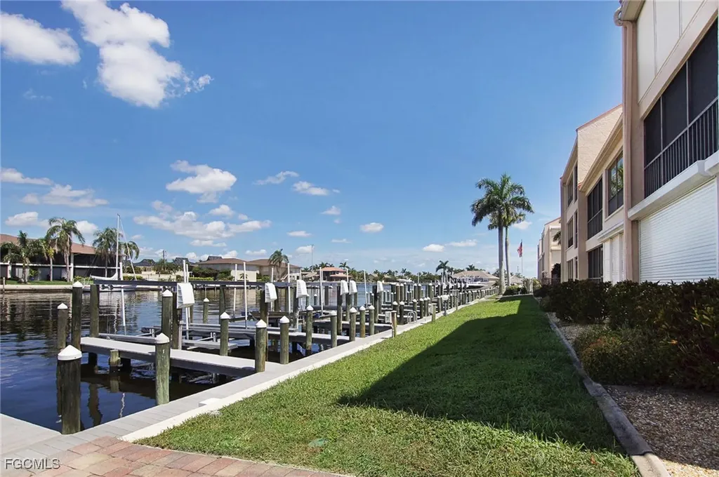 4010 SE 20th Place Cape Coral FL 33904