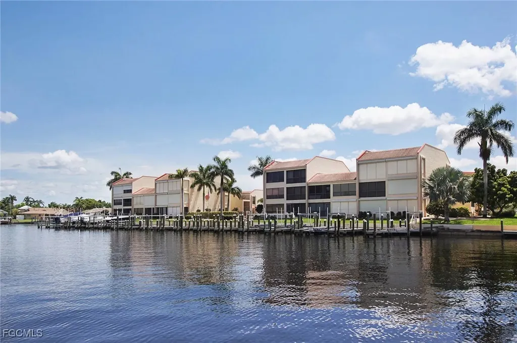 4010 SE 20th Place Cape Coral FL 33904