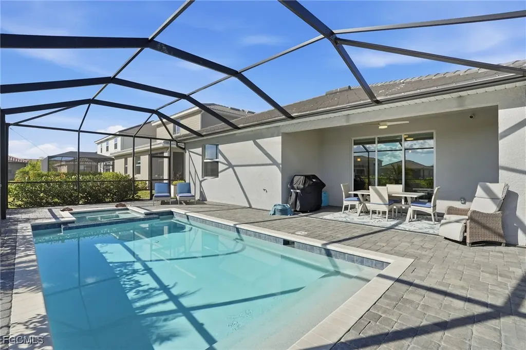 2662 Scarlet Way Naples FL 34120