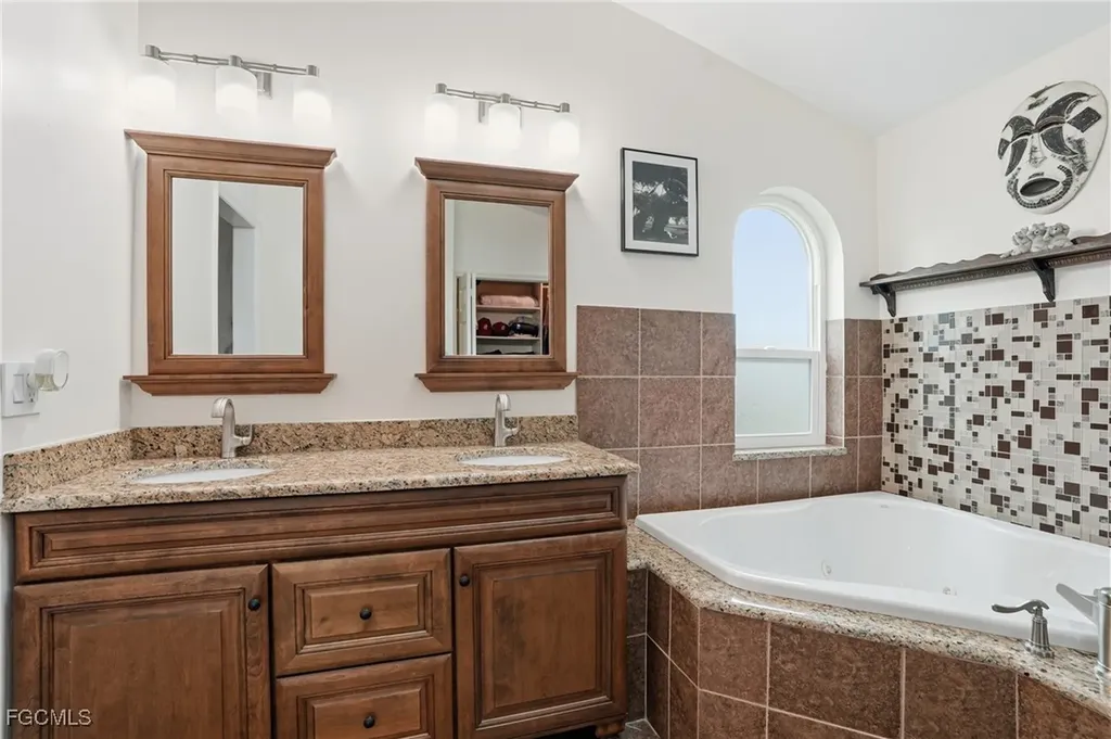5311 Del Monte Court Cape Coral FL 33904