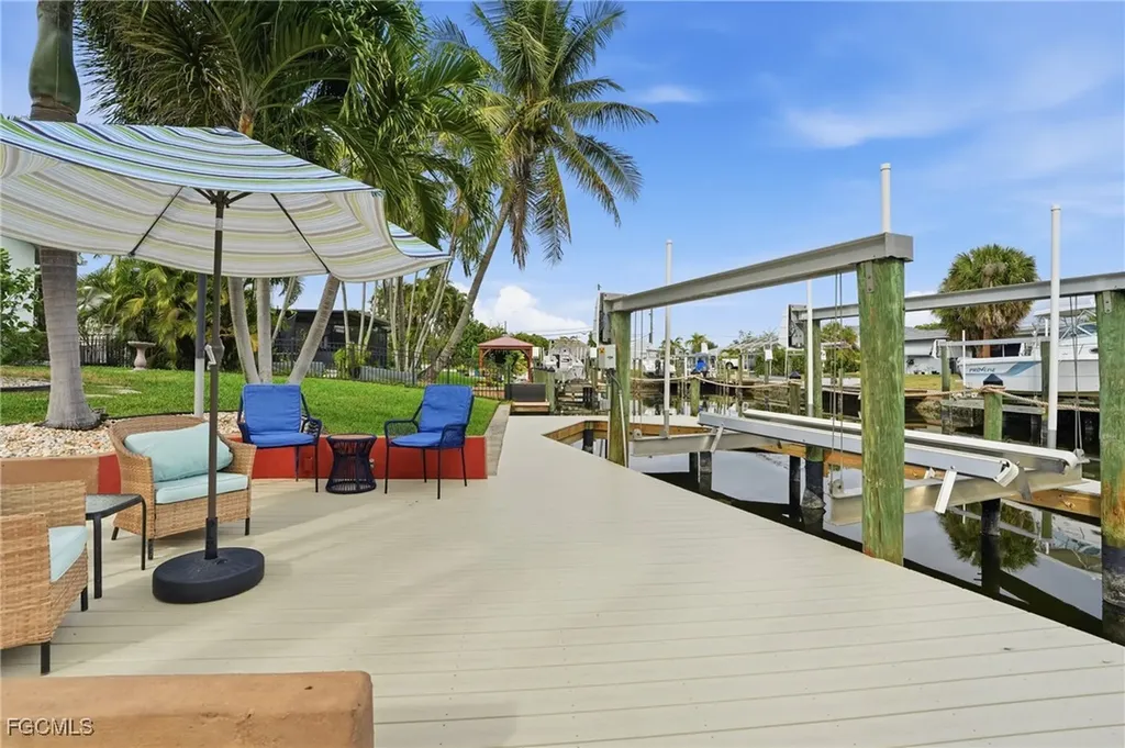 5311 Del Monte Court Cape Coral FL 33904