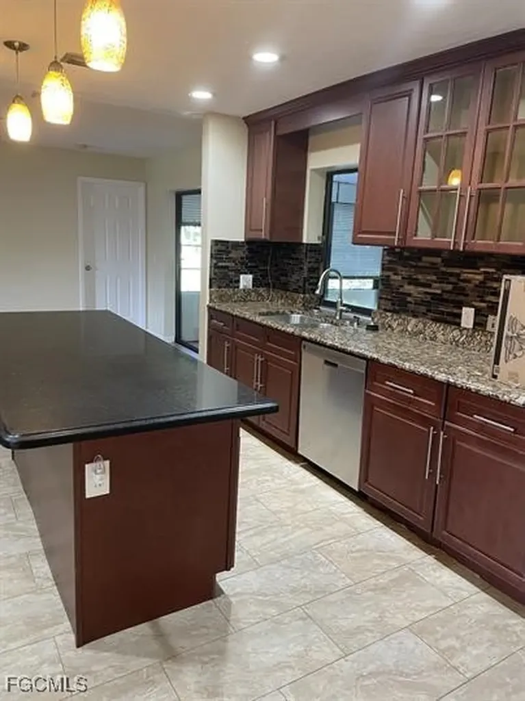 1723 SE Van Loon Terrace Cape Coral FL 33990