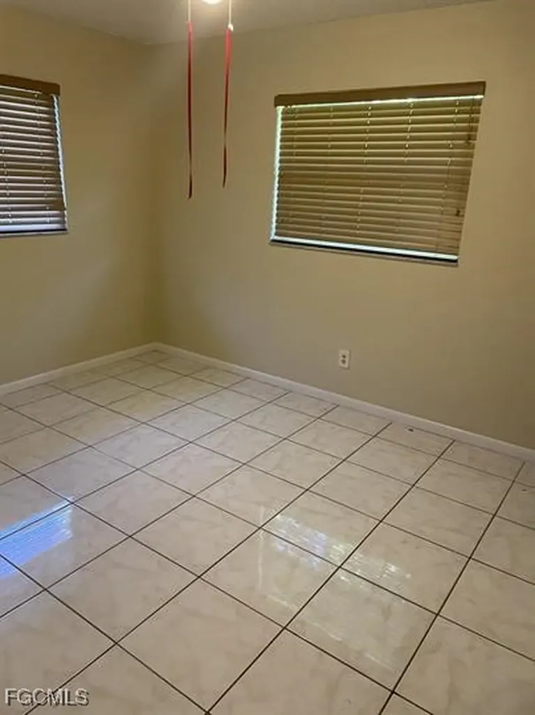 1723 SE Van Loon Terrace Cape Coral FL 33990