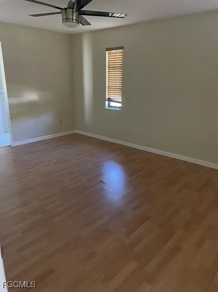 1723 SE Van Loon Terrace Cape Coral FL 33990