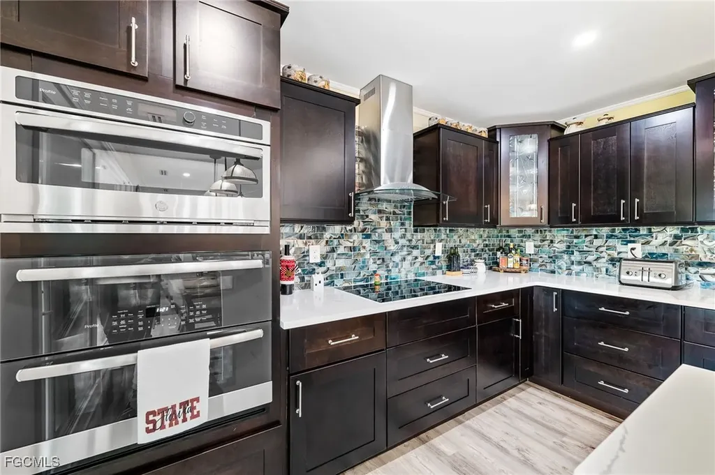 21520/522 Indian Bayou Drive Fort Myers Beach FL 33931