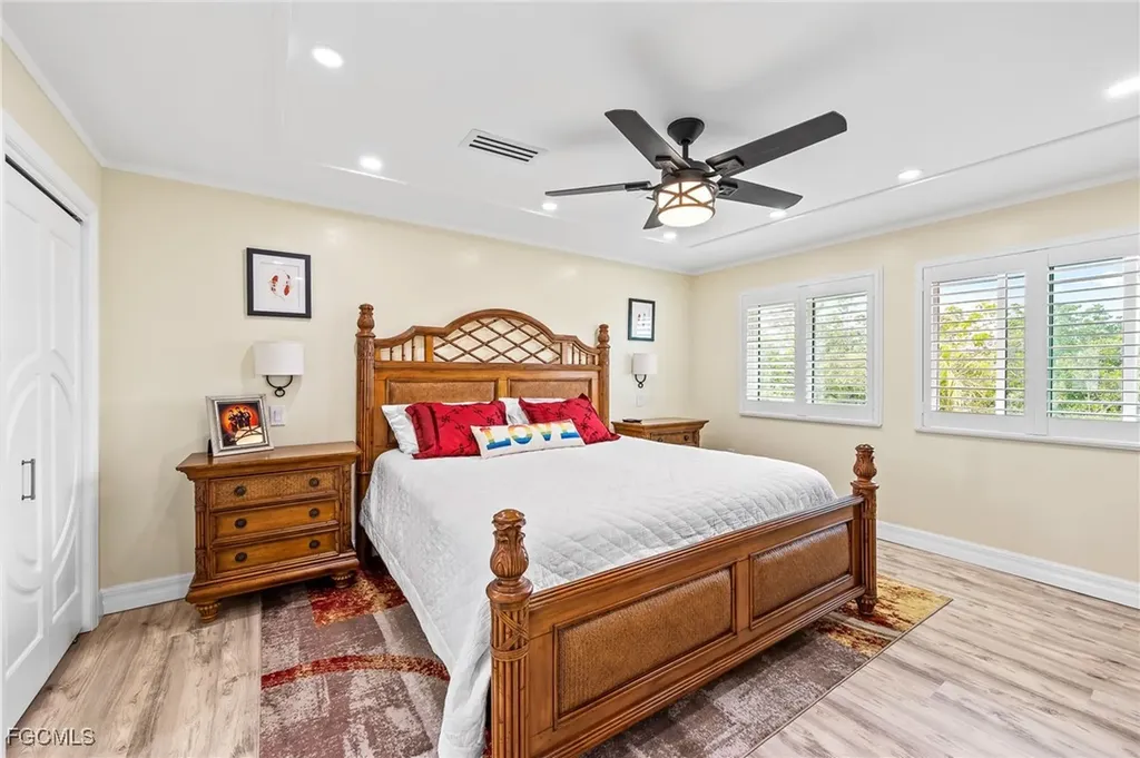 21520/522 Indian Bayou Drive Fort Myers Beach FL 33931