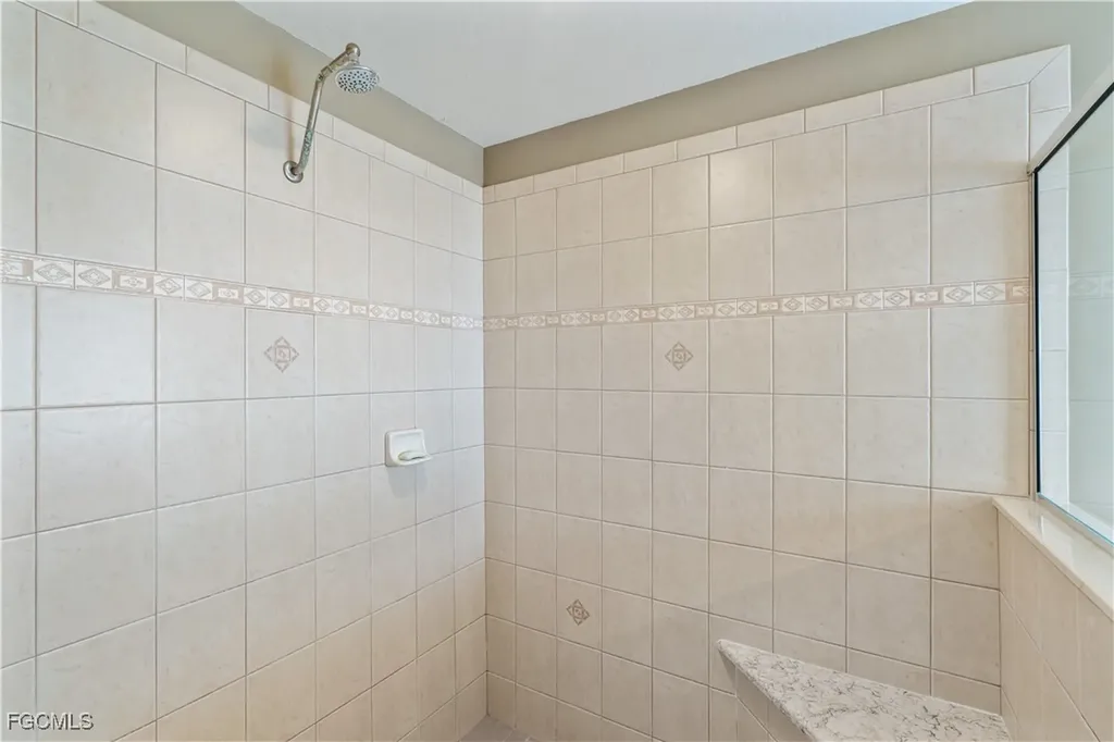9475 Silver Pine Loop Fort Myers FL 33967