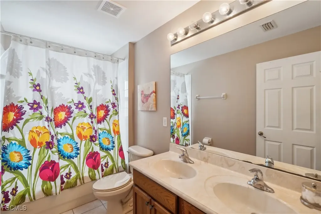 9475 Silver Pine Loop Fort Myers FL 33967