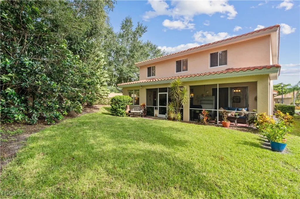 9475 Silver Pine Loop Fort Myers FL 33967