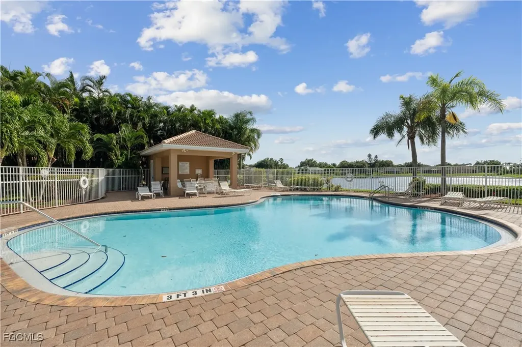 9475 Silver Pine Loop Fort Myers FL 33967