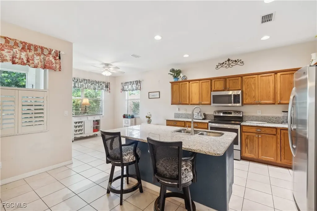 9475 Silver Pine Loop Fort Myers FL 33967
