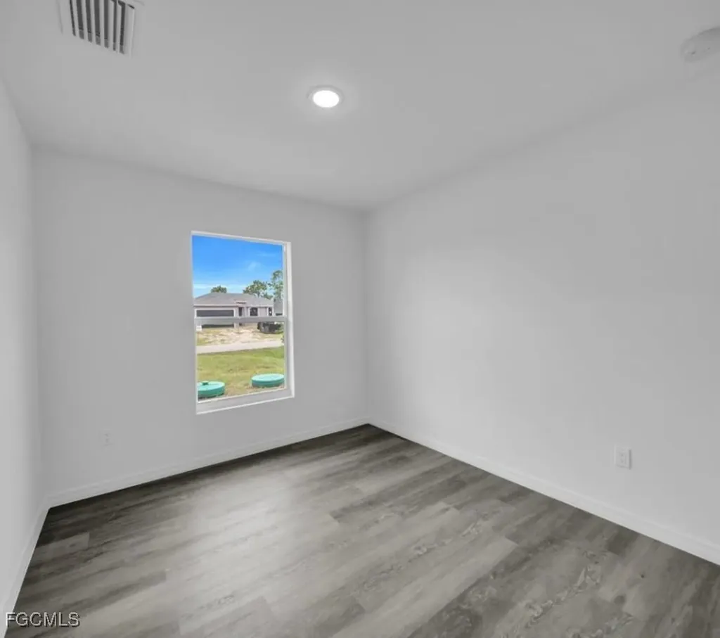 382 Mcarthur Boulevard Lehigh Acres FL 33974