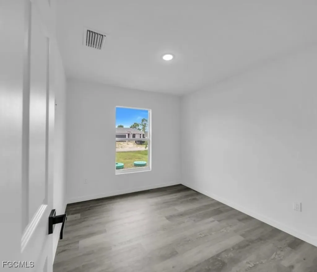 382 Mcarthur Boulevard Lehigh Acres FL 33974