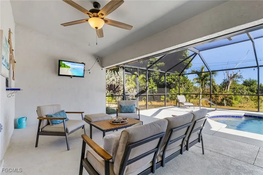 12184 Dolphin Road Bokeelia FL 33922