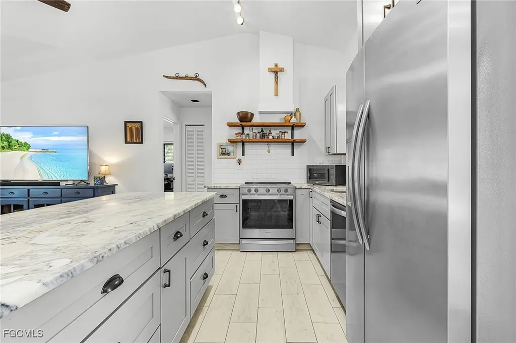 12184 Dolphin Road Bokeelia FL 33922